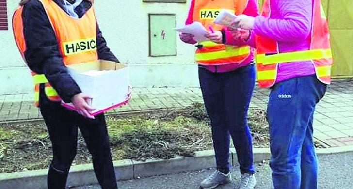 11_HASIČI dobromky respirátory.jpg
